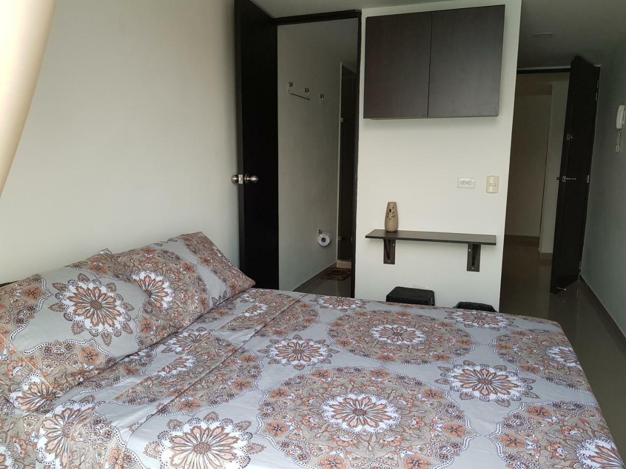 Apartasuites Medellin Los Molinos Экстерьер фото